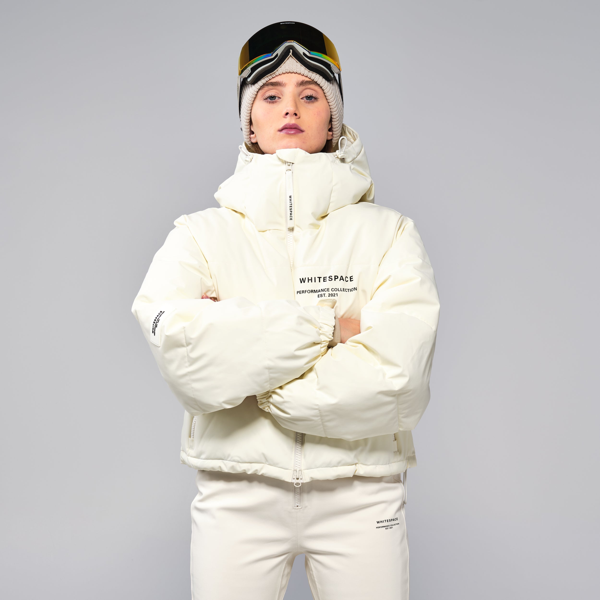Cropped Puffer Jacket Warm White – WHITESPACE - Main Image