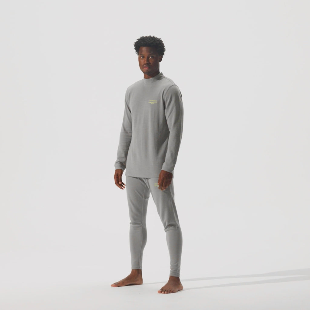 Video of model wearing Merino Baselayer Kit in Rock Ridge colorway.